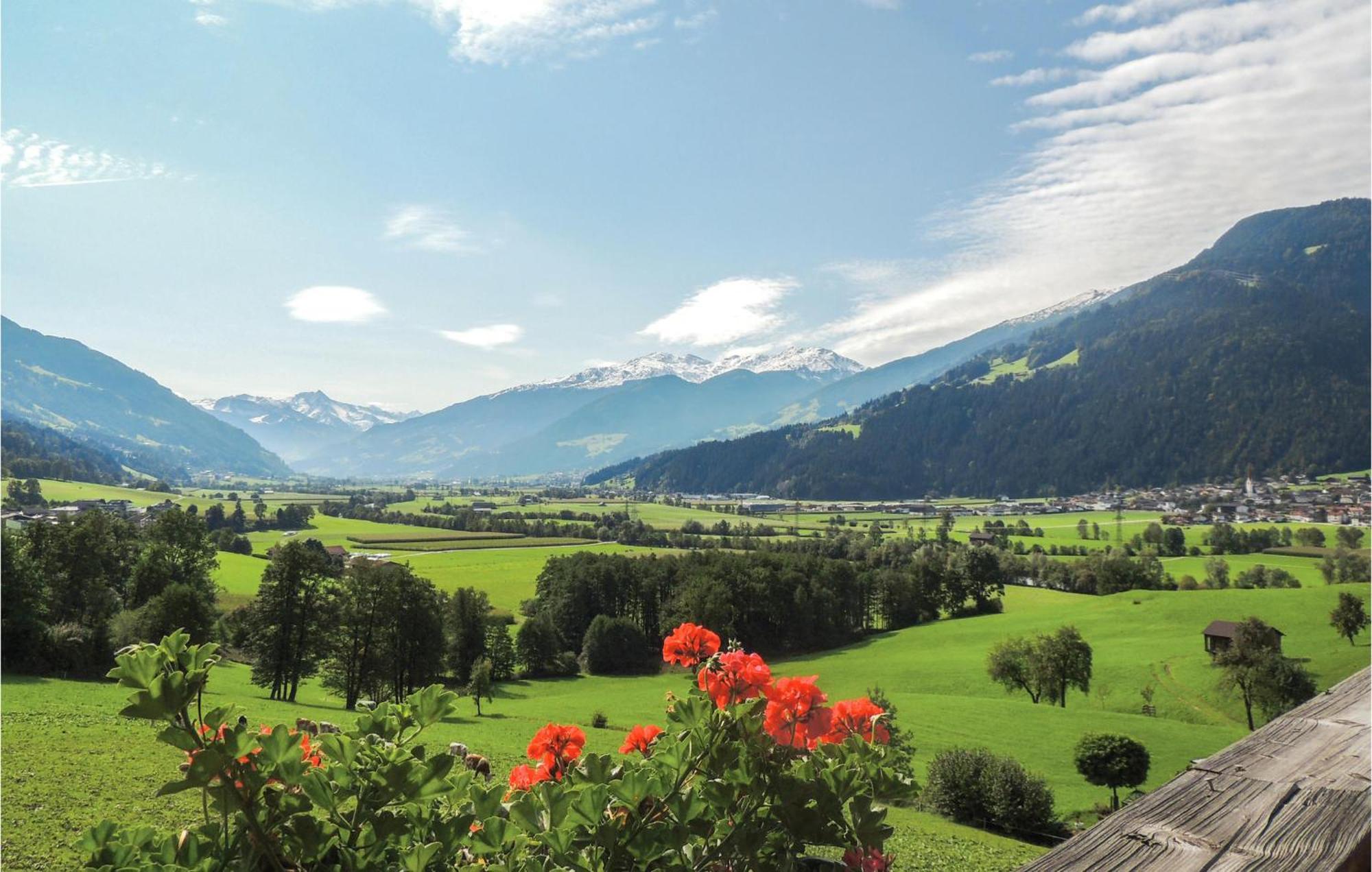 Ferienwohnung Mit Fernblick Bruck am Ziller Exterior photo